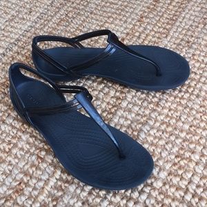 CROCS Thong Sandals Size 6